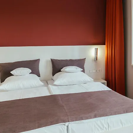 Gzt Gaestehaus 4* Тюбинген