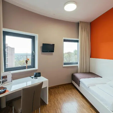 Gzt Gaestehaus Casa de hóspedes 4*