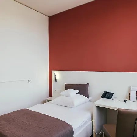 Gzt Gaestehaus Гостевой дом Тюбинген